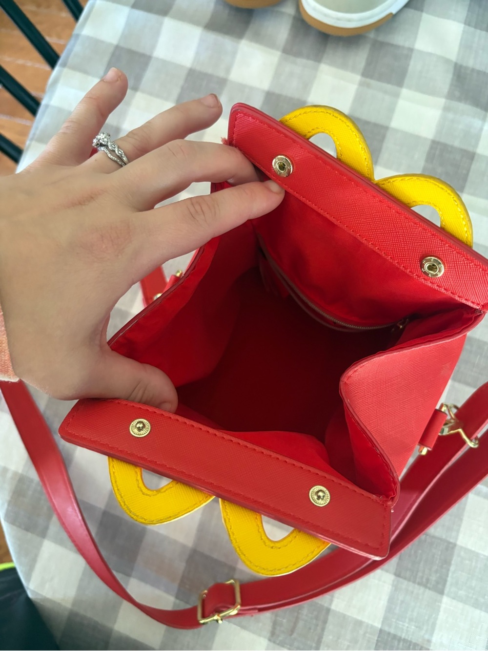 Box lunch exclusive McDonald’s bag - Picture 7 of 9